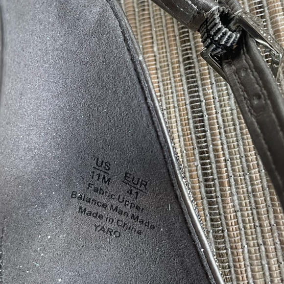 Sam Edelman Yaro Block Heel Sandal - Picture 6 of 8